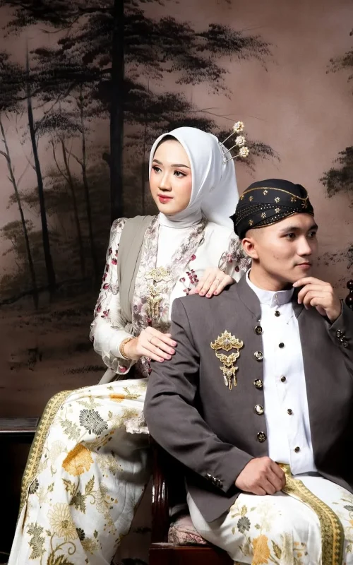 Ngerti asale, ngugemi tradisine, lan urip kanthi roso -Share and be an inspiration for others @ (2)