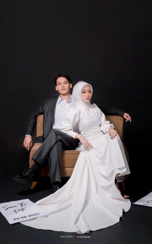Prewedding session - Eka & RikoMUA-ATTIRE - @nadyaauliazulfa STUDIO - @mahadikaphotret_offical'H (3)
