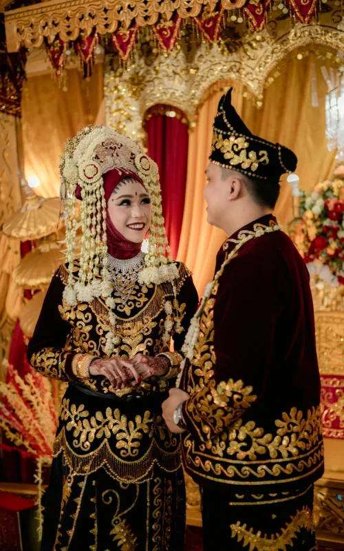 Adat Banjar Pelaminan Banjar Asli Makeup By Nazmahrizka Makeupbooking Hub Di Bio Akadn 1