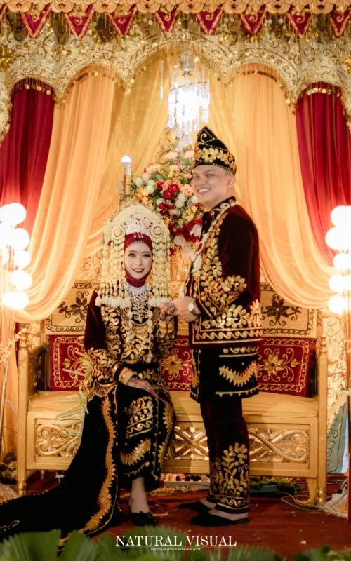 Adat Banjar Pelaminan Banjar Asli Makeup By Nazmahrizka Makeupbooking Hub Di Bio Akadn 6